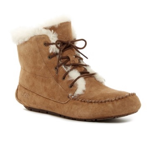 Ugg Chickaree Boot size 6 - Picture 1 of 14